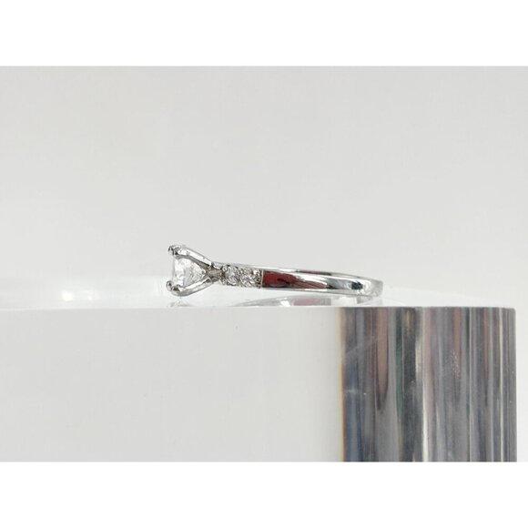 Silver Toned Round Cut Cubic Zirconia Gemstone Vintage Ring - sz 10.75 - Picture 5 of 10